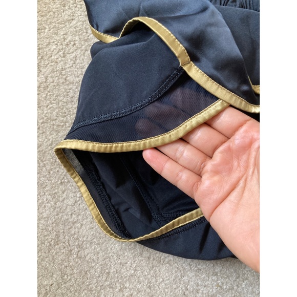 Lululemon Super Squad Short Size 6 - Picture 8 of 12